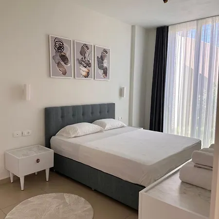 Coast Sun Kissed Terrace 1-bedroom *
